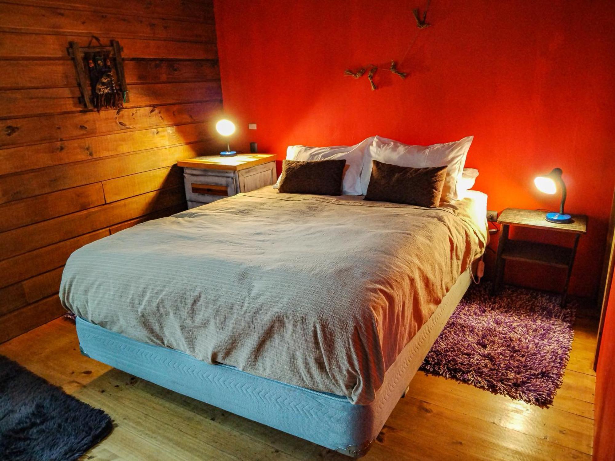 Hostal & Cabanas Luna Del Sur Cucao Екстер'єр фото